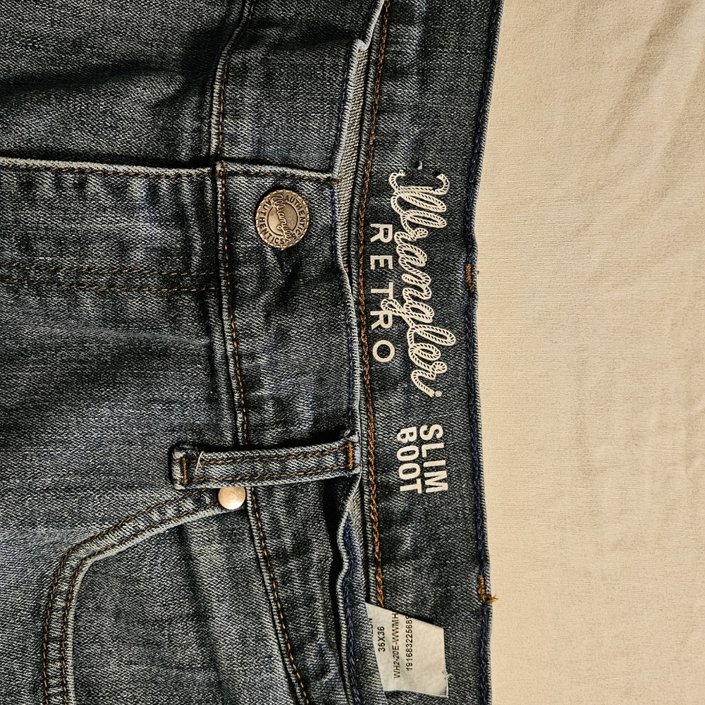 Wrangler Men's Bootcut Jeans in Faded Blue